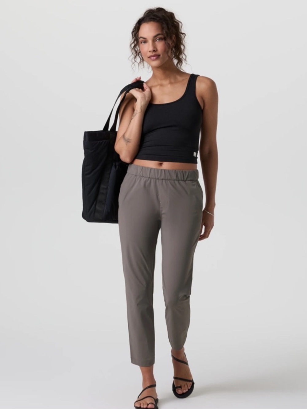 Vuori Miles Ankle Pant in Chia